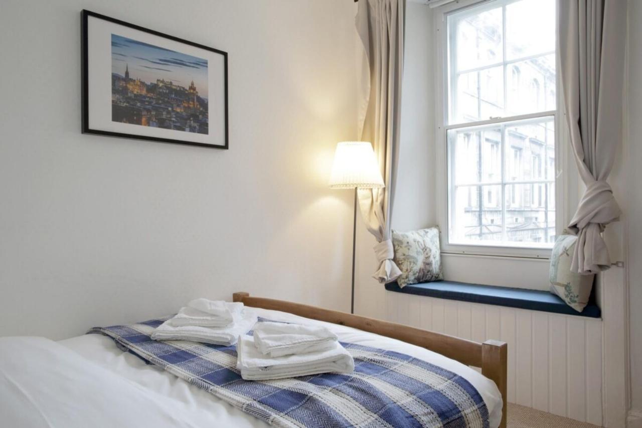 Two Bedroom Flat By Royal Mile! Эдинбург Экстерьер фото